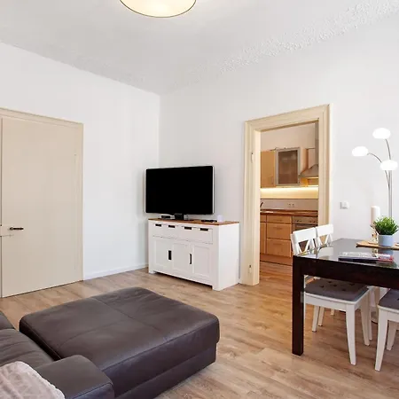 アパート Fereinwohnung Am Marktplatz ヴァーレンドルフ